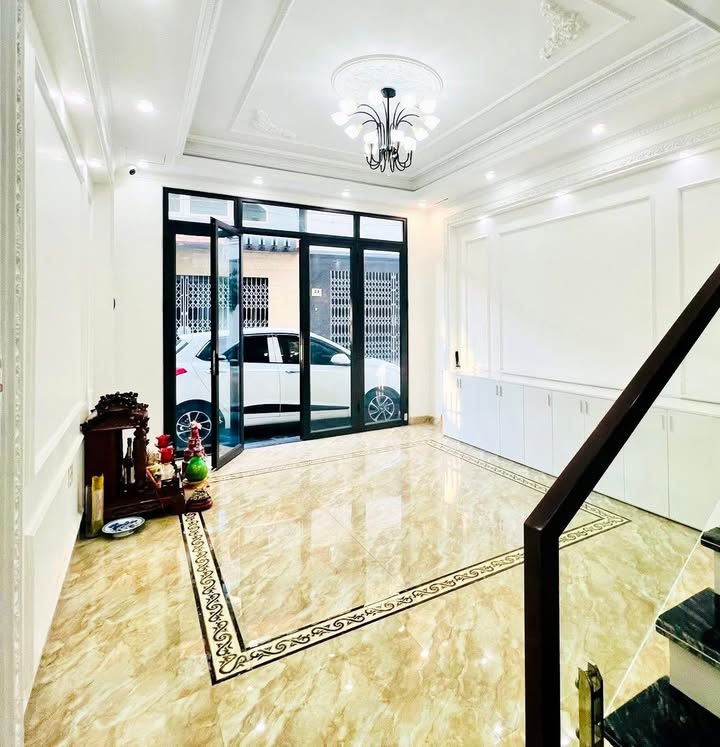 Nhà 4 tầng phố Thượng Lý, Hồng Bàng, Hải Phòng 54.5m² giá 6 tỷ - Thiết kế hiện đại, vị trí trung tâm!