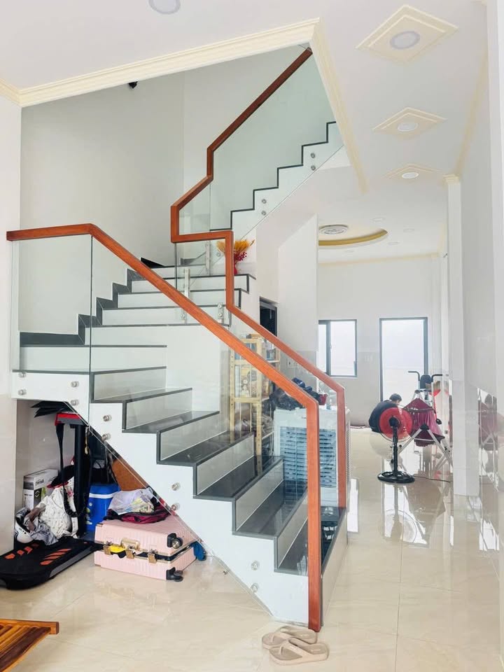 Nhà 4 tầng Hậu Giang Quận 6 56m² giá 6 tỷ - Nhà đẹp mới xây, giá tốt!