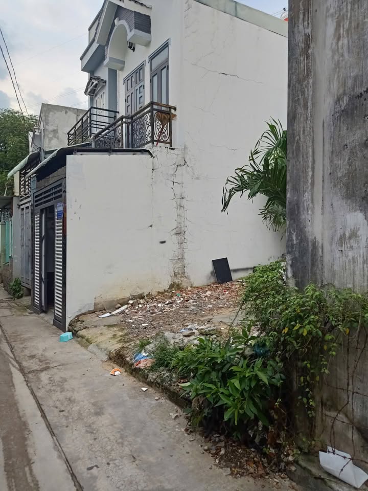 Đất nền Tân Chánh Hiệp 50,2m² giá 2,3 tỷ - Sổ hồng riêng, gần Công viên phần mềm Quang Trung!