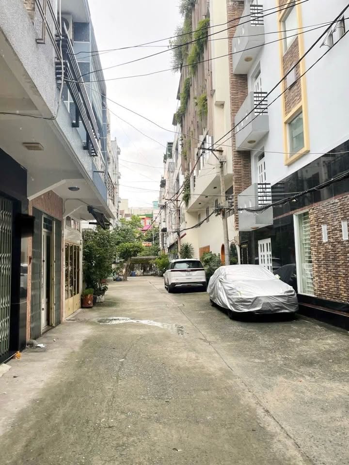 Nhà bán Thành Thái Q10 62m² giá 30 tỷ - Ô tô vào tận nhà, cho thuê 300 triệu/năm!