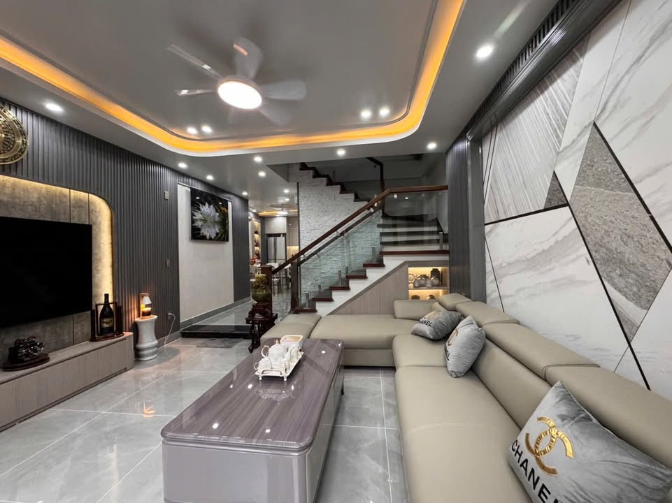 Nhà đẹp Nguyễn Đức Cảnh, Lê Chân, Hải Phòng 50m² giá 5 tỷ - Sẵn sàng ở ngay!