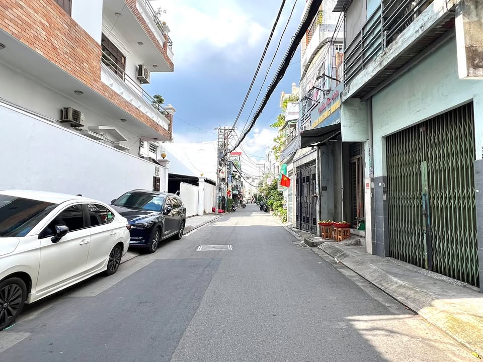 Mặt tiền kinh doanh Đầm Sen 80m² giá 9.5 tỷ - Đầu tư sinh lợi ngay!