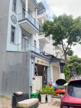 Nhà phố KDC Hoàng Nam 2, Thủ Dầu Một 67m² giá 4.2 tỷ - Khu dân cư an ninh tuyệt đối!