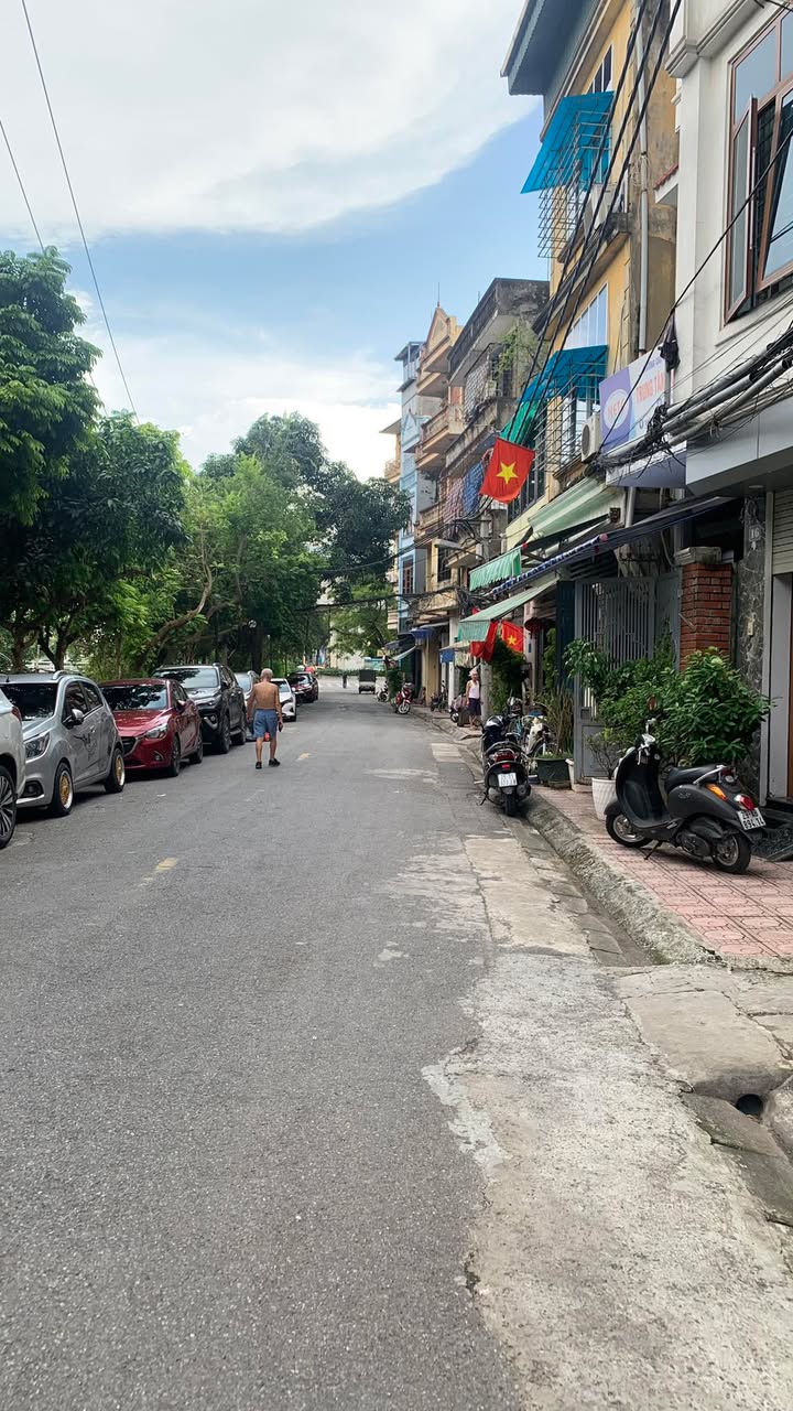 Nhà mặt phố Yết Kiêu Hà Đông 26m² giá 7.7 tỷ - Vị trí đắc địa gần cầu Trắng!