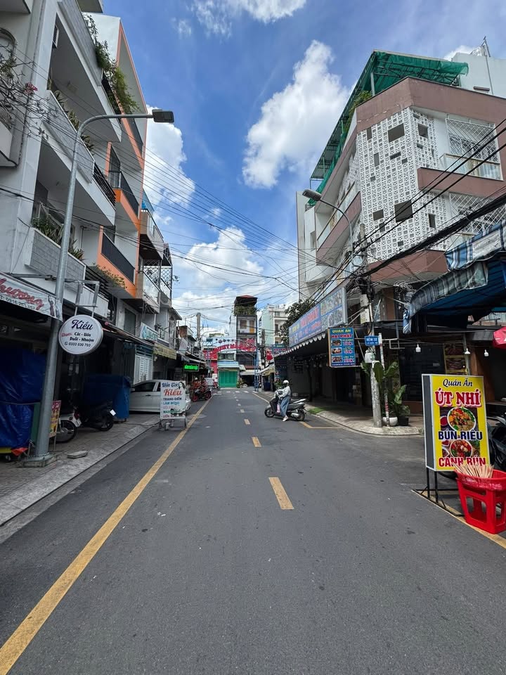 FrontHouse mặt tiền đường Phú Thọ Hòa, Tân Phú 39m² giá 6.8 tỷ - Kinh doanh đa ngành nghề!