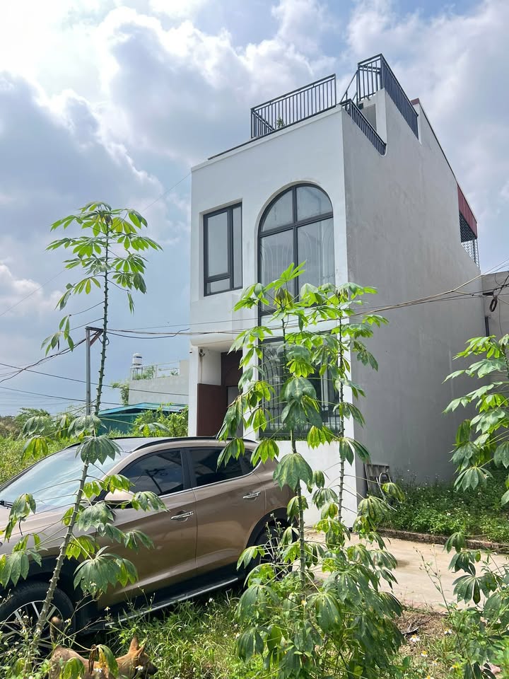 Nhà đẹp Quang Minh, Mê Linh 57.2m² giá 3 tỷ - Sổ đỏ chính chủ, ô tô vào tận nhà!