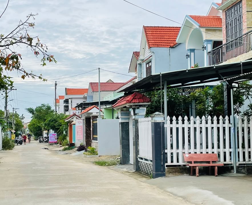 Đất nền Viêm Tây 2, Điện Bàn, 187m² - Đường thông, giá thỏa thuận!