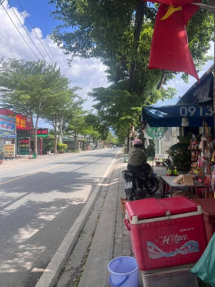 Nhà cấp 4 mặt tiền Nguyễn Văn Tạo 300m² giá 6.6 tỷ - Cơ hội đầu tư sinh lời cao!