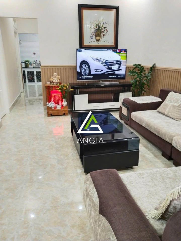 Nhà Triệu Việt Vương Đà Lạt 107m² giá 5.2 tỷ - Sổ hồng đầy đủ, xây dựng kiên cố!