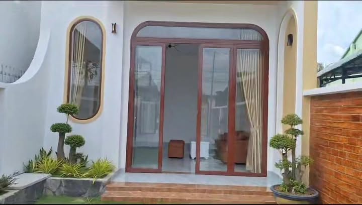 Nhà phố Long Hoa - Tây Ninh 165m² giá 1.68 tỷ - Thiết kế hiện đại sang trọng!