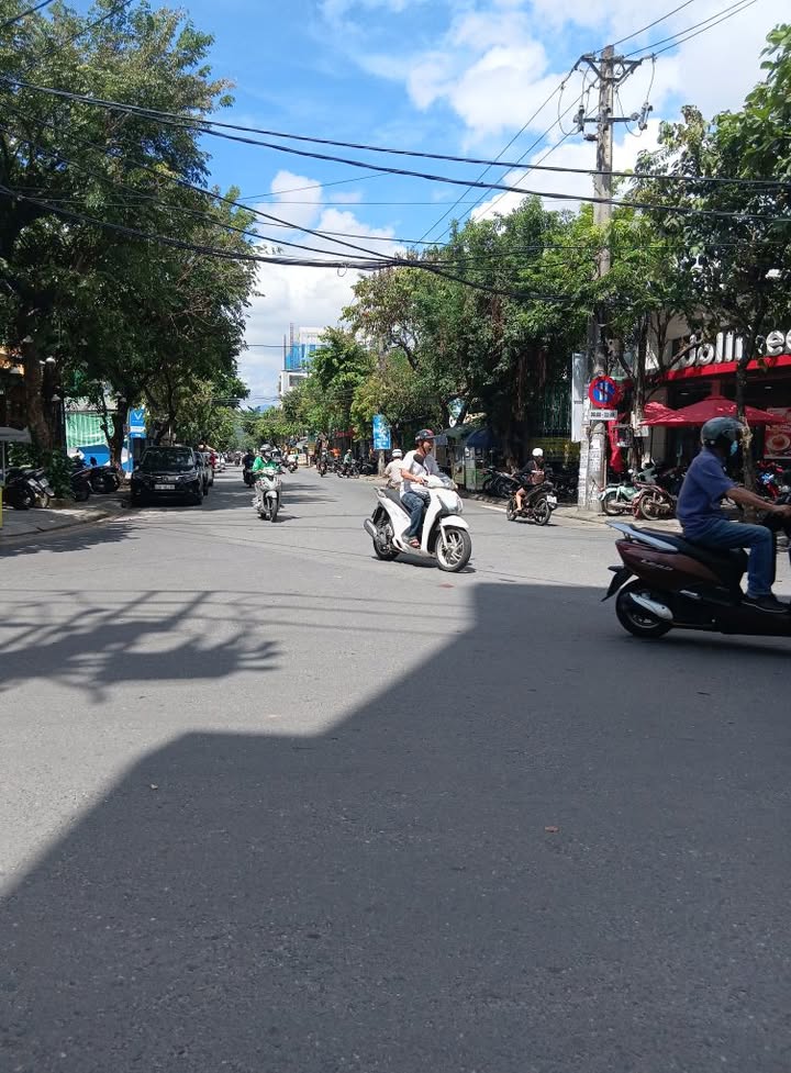 FrontHouse mặt tiền đường Huỳnh Ngọc Huệ 90m² giá 7 tỷ - Cơ hội đầu tư sinh lời!