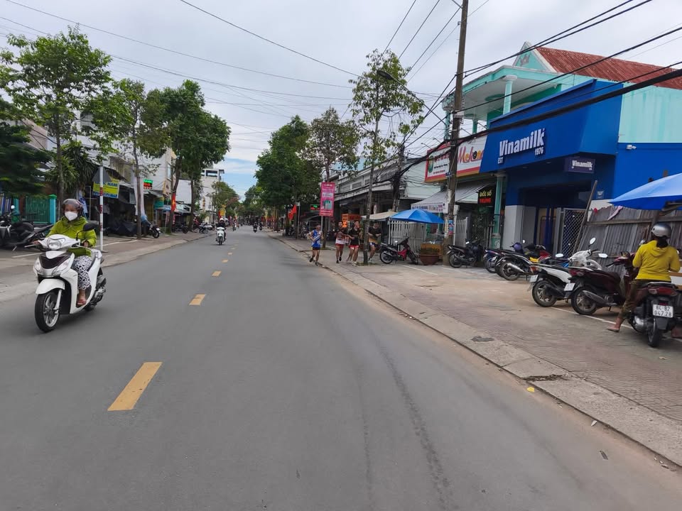 Đất nền Mặt tiền đường Phạm Ngũ Lão, Trà Vinh, 140m² - Khu vực sầm uất, tiện ích đầy đủ!