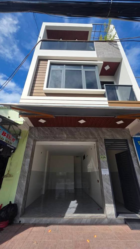 Cho thuê mặt bằng Đường Lê Hồng Phong Nha Trang 30m² - Lối đi riêng, vị trí đắc địa!