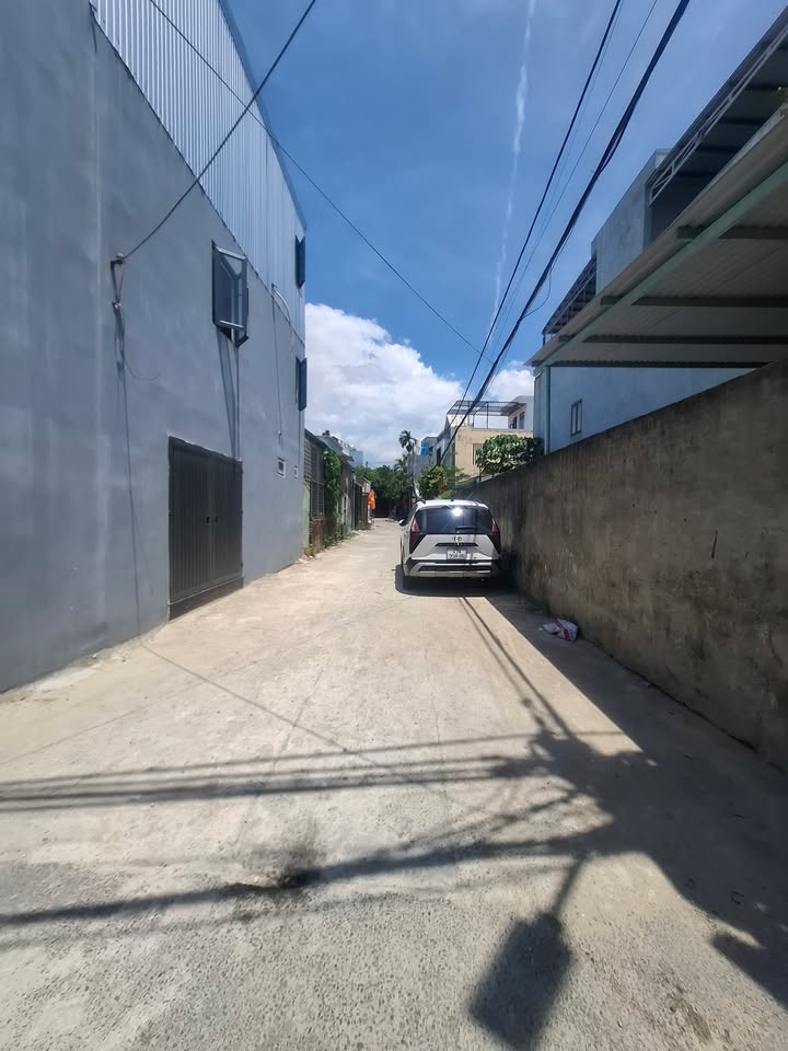 Đất rộng 230m² đường Ngô Quyền, Sơn Trà - Nhà kiên cố, giá 4.8 tỷ, gần biển!