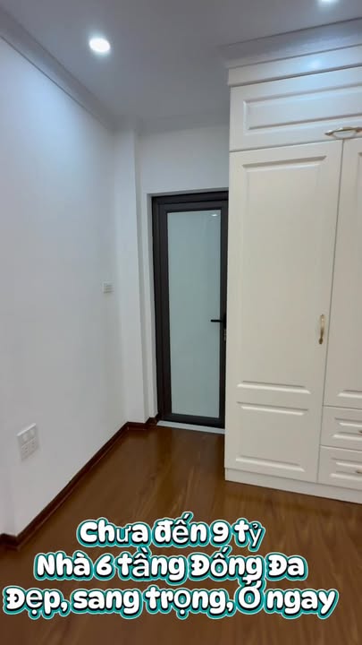 Nhà Pháo Đài Láng, Đống Đa 31m² giá 8 tỷ - Sẵn sàng vào ở ngay!
