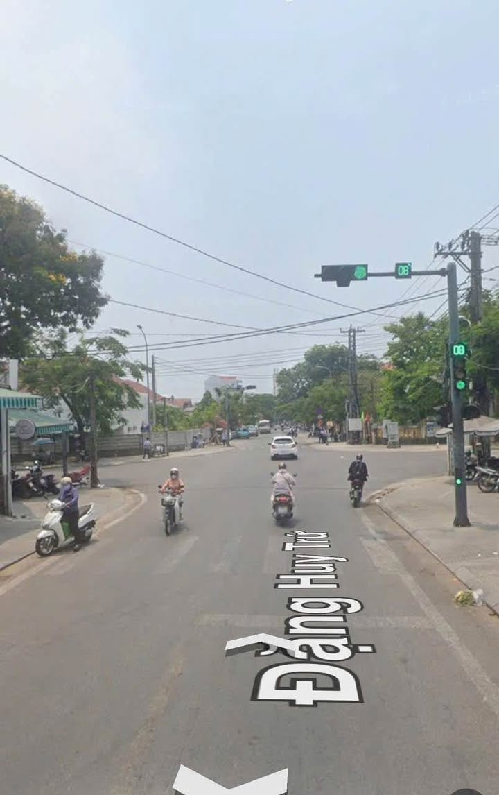 Nhà 4 Tầng Mặt Tiền Đặng Huy Trứ, Phường Thuận Hoá, 90m² - Gần Ngã 4 Đào Tấn!