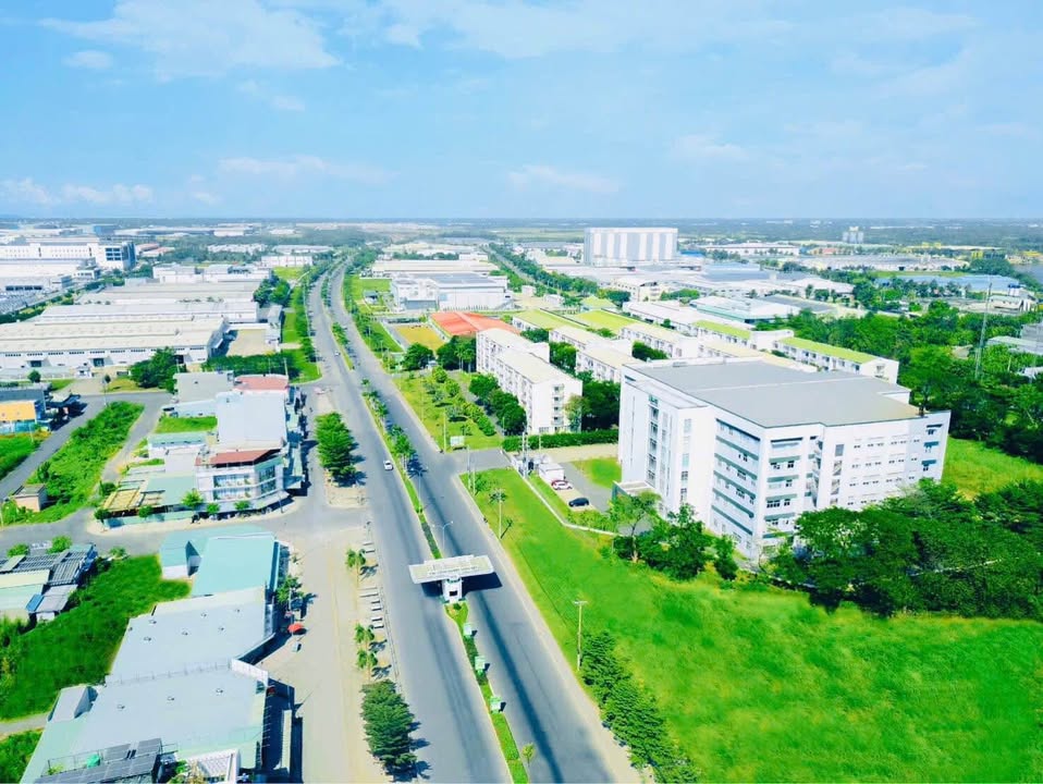 Đất KCN Long Hậu Cần Giuộc 12.000m² giá 270 USD/m² - Đầu tư sinh lời ngay!