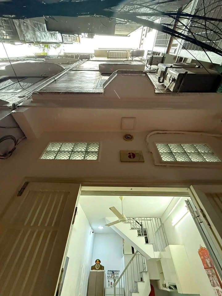 Nhà phố Tây Sơn, Đống Đa 25m² giá 7.5 tỷ - Ô tô đỗ cửa, KD tốt!