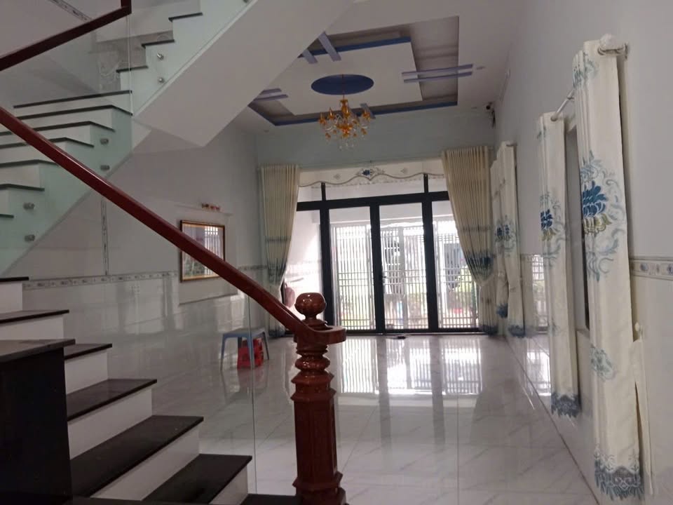 Nhà phố Bình Hòa, Thuận An 136m² - Thiết kế hiện đại, dọn vào ở ngay!