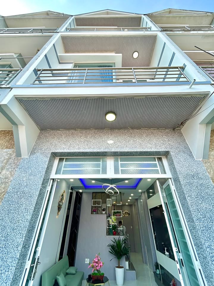 Nhà giá rẻ Cần Giuộc 41m² giá 1.75 tỷ - Sổ hồng riêng chính chủ!