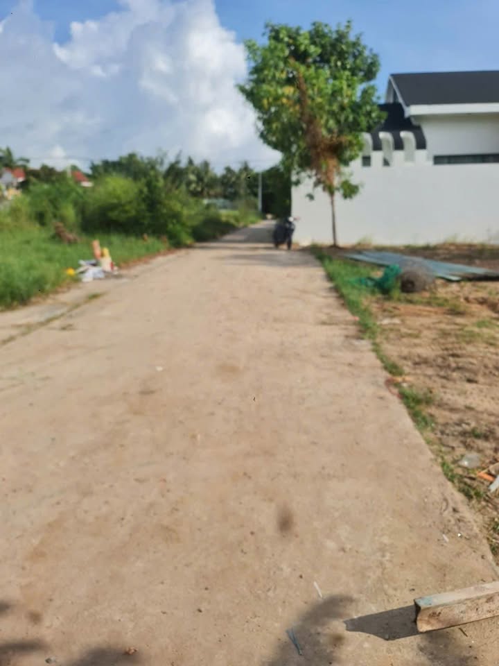 Đất nền An Thới, Phú Quốc 145m² giá 2 tỷ - Khu dân cư sầm uất!