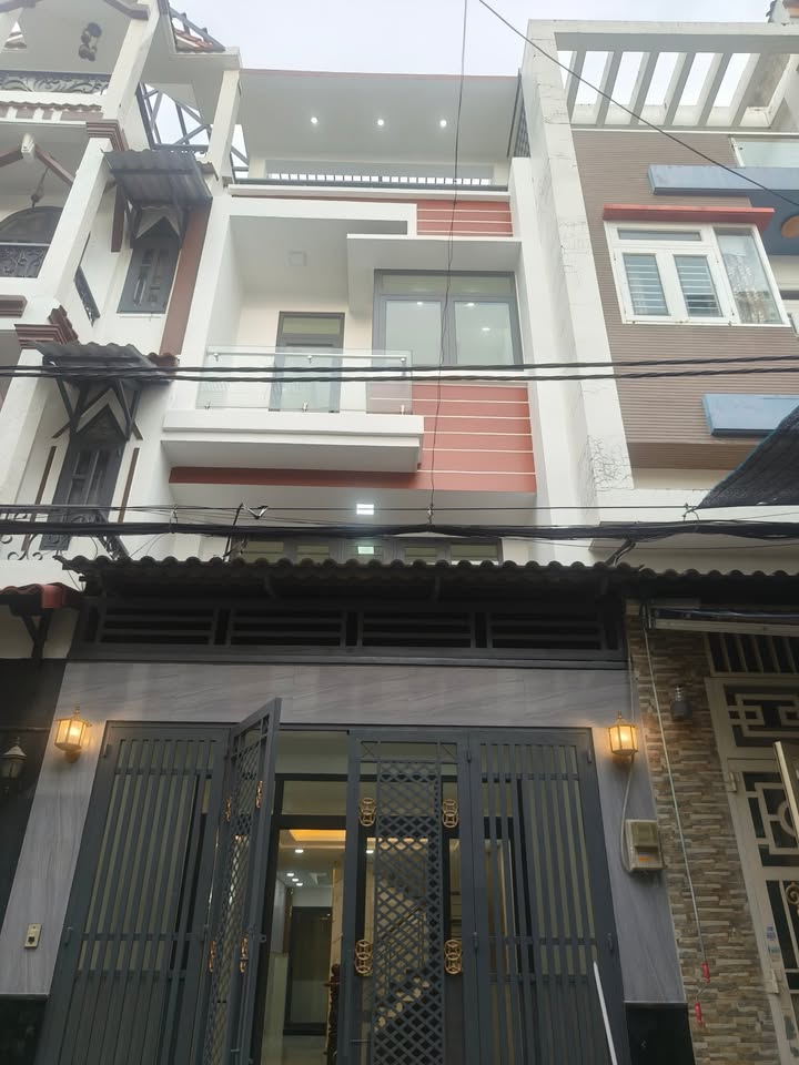 Nhà 3 tầng hẻm Lê Văn Quới, Bình Tân 56m² giá 7.6 tỷ - Chính chủ bán gấp!
