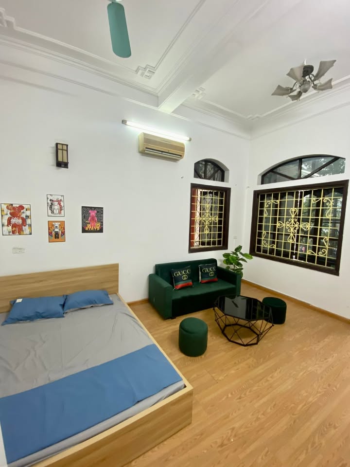 Phòng cho thuê tại Đống Đa 38m² - Full đồ, ban công thoáng mát!