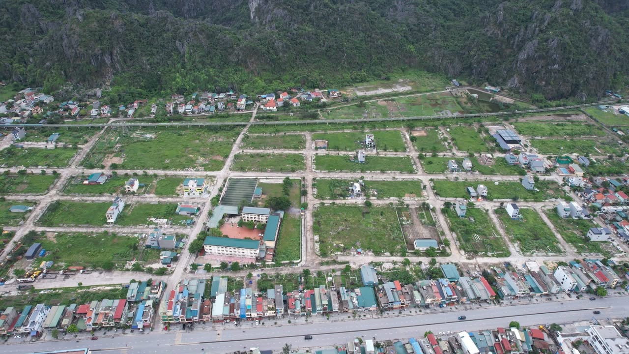 Đất dự án Km8 Quang Hanh 90m² giá 1.9 tỷ - Đối diện trường Lê Quý Đôn, kinh doanh thuận lợi!