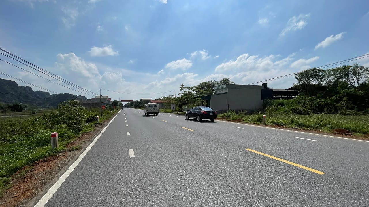 Đất thổ cư Lạc Thủy 120m² giá thỏa thuận - Vị trí kinh doanh sầm uất!