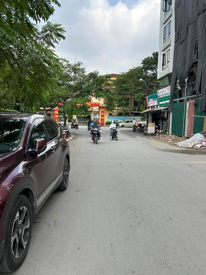 Bán nhà mặt phố Phùng Khoang 102m² giá 25 tỷ - Đối diện công viên, kinh doanh sầm uất!