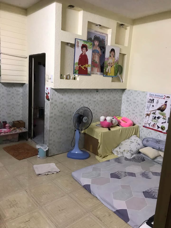 Nhà cho thuê 3 tầng Đặng Nguyên Cẩn 70m² chỉ 8.5 triệu - Nhà rộng, mát mẻ, vào ở ngay!