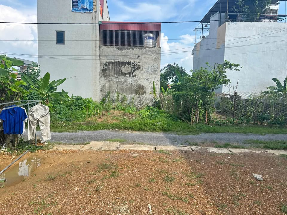 Đất phân lô khu quân đội Thủy Xuân Tiên 60m² giá 2 tỷ - Vị trí đắc địa, hạ tầng hoàn chỉnh!