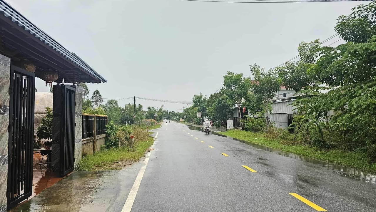 Đất nền Tỉnh lộ 10A, Thừa Thiên Huế 100m² giá 675 triệu - Sổ riêng, dân cư đông đúc!