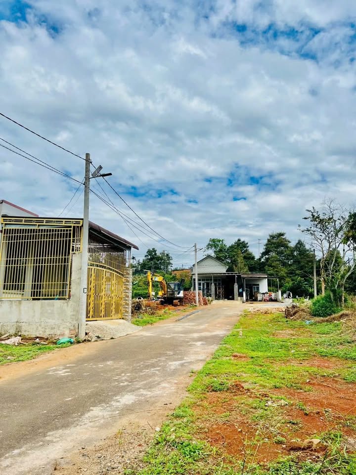 Đất thổ cư 114m² tại Hẻm 406 Trần Hưng Đạo, Bảo Lộc - Giá chỉ 1.46 tỷ, bao sổ đỏ!