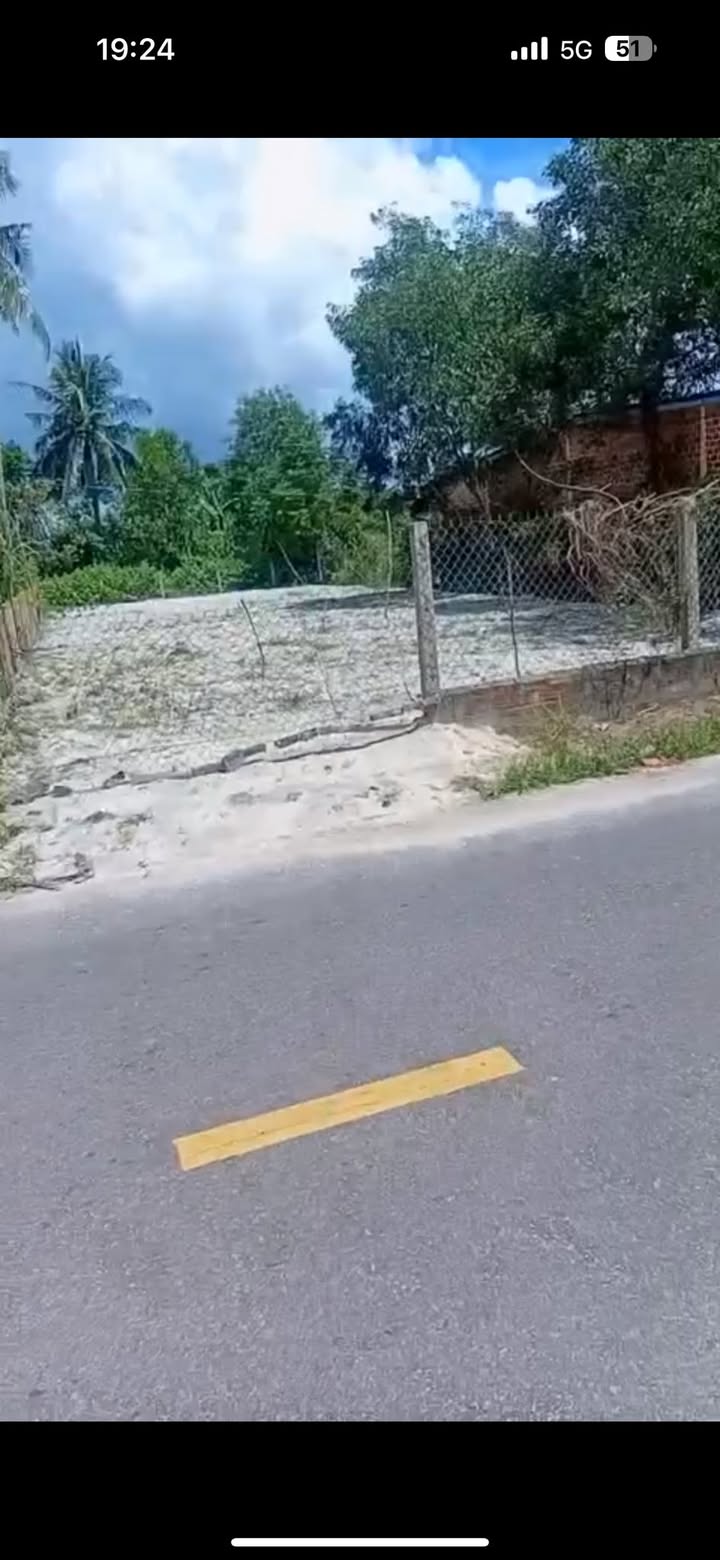 Bán gấp FrontHouse mặt tiền Trần Hưng Đạo 350m² - Giá thỏa thuận hấp dẫn!