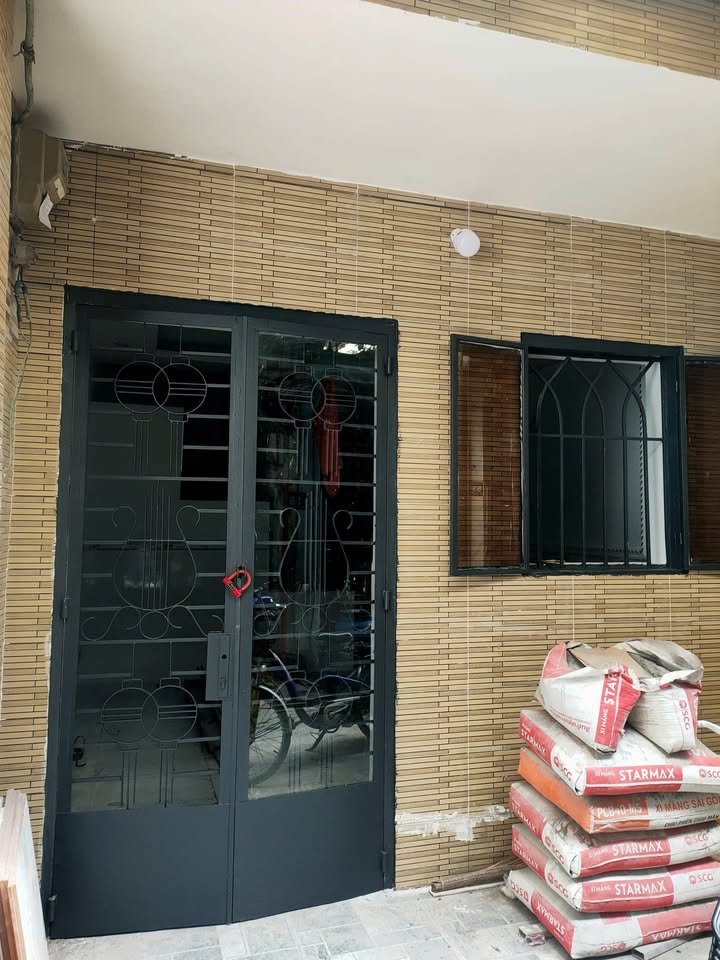 Nhà phố Dĩ An 32m² giá 1.25 tỷ - Công chứng vi bằng, thương lượng tốt!