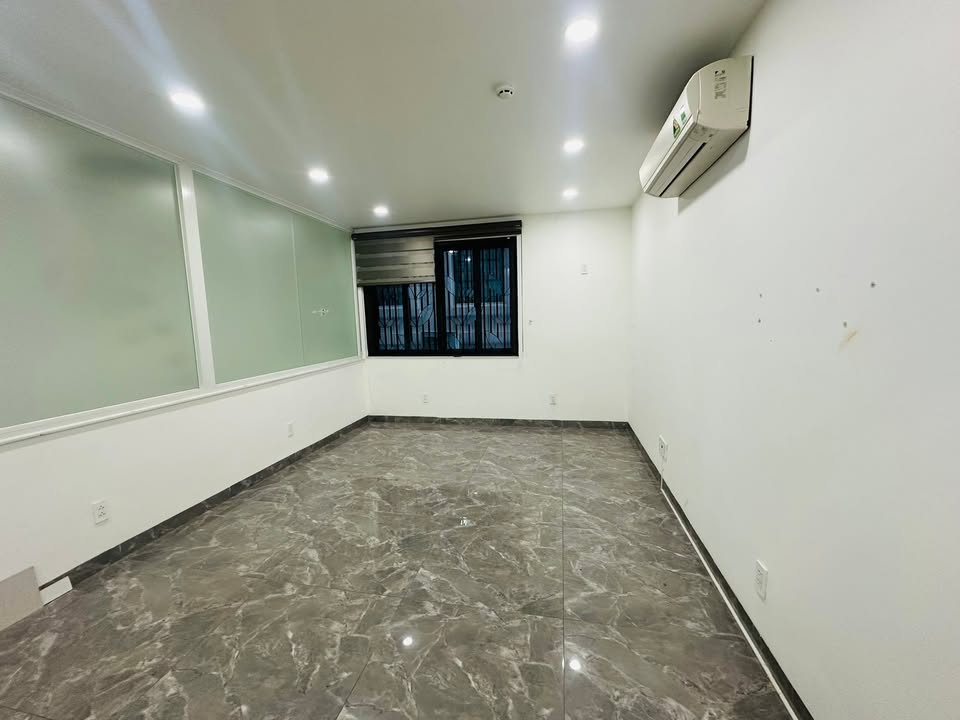 Văn phòng cho thuê tại Cityland Gò Vấp 30m² giá chỉ 5 triệu - Không gian làm việc lý tưởng!