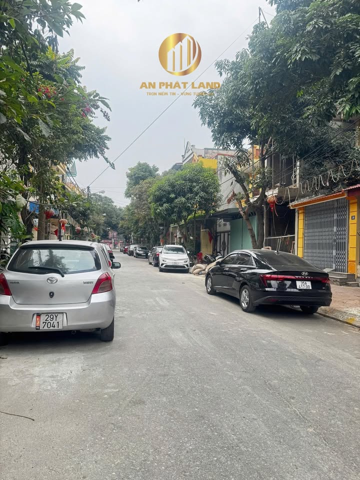 Đất nền đường Đinh Tiên Hoàng, Đông Thành 72m² - Vị trí đắc địa, giao thông thuận lợi!