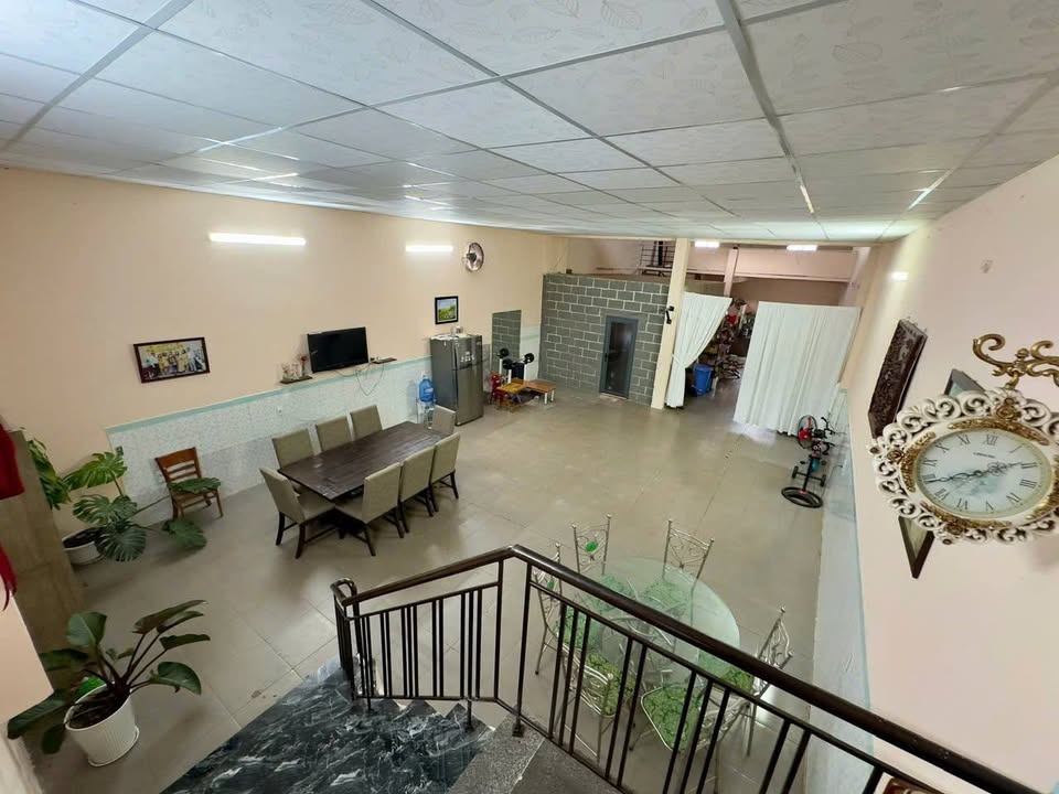 Nhà mặt tiền Phan Đăng Lưu, Bảo Lộc 221m² giá 8 tỷ - Kinh doanh sầm uất!