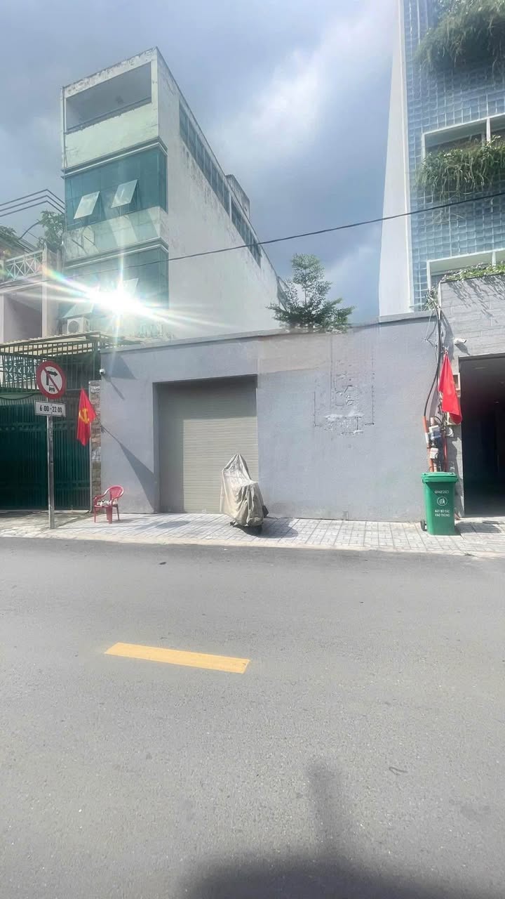 Nhà mặt tiền Trần Khánh Dư, Q.1, DT 140m² - Kinh doanh tự do, giá thỏa thuận!