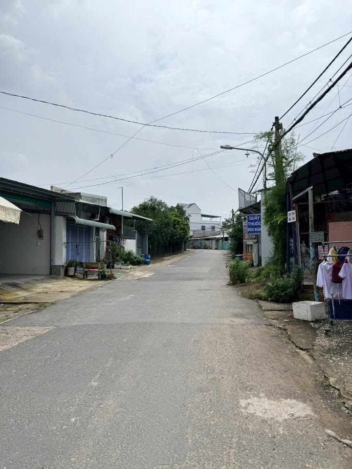 Dãy trọ 2 kiot, 4 phòng tại Nhơn Trạch, 120m² giá chỉ 2 tỷ - Đầu tư sinh lời ngay!