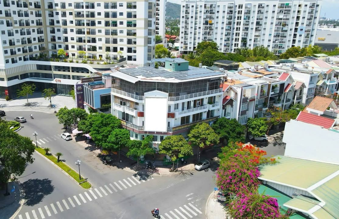 Bán gấp FrontHouse 217m² KĐT Vĩnh Điềm Trung - Vị trí đắc địa, kinh doanh hiệu quả!
