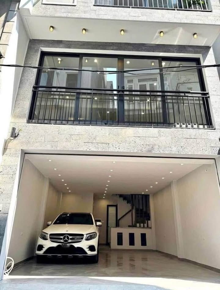 Nhà phố Tăng Thiết Giáp, Bắc Từ Liêm 45m² giá thỏa thuận - Mới tinh, ô tô vào nhà!