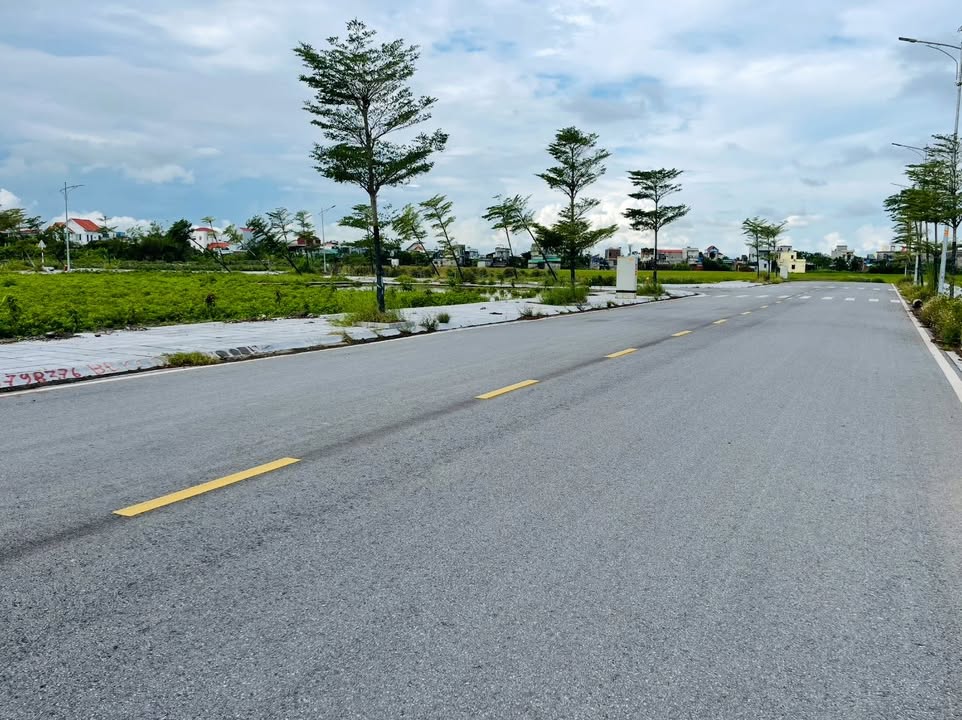 Đất nền KDT Bắc Sơn Tiền Hải 108m² giá 2.2 tỷ - Vị trí đắc địa, phong thủy tốt!