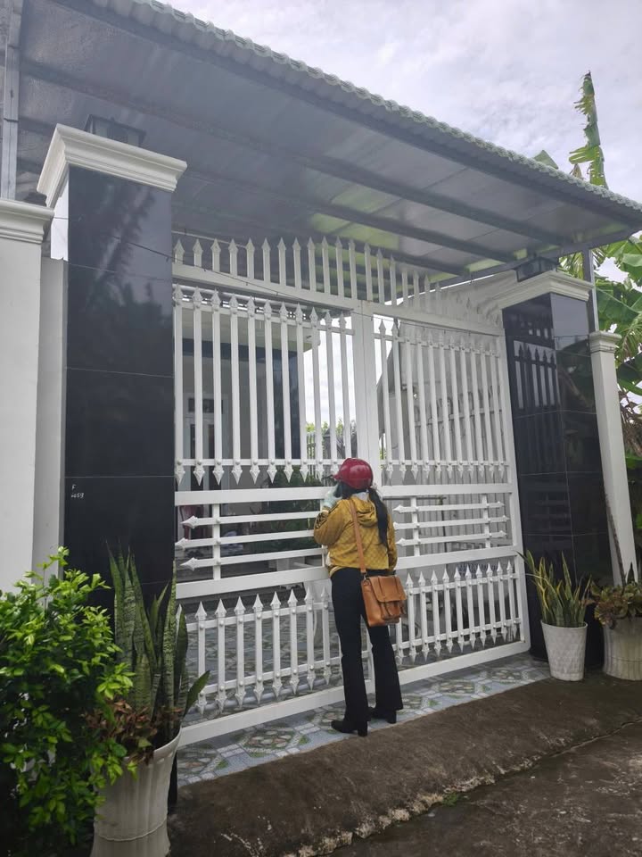 Nhà lầu Phường Phú Tân, Bến Tre 111.6m² giá 1.5 tỷ - Thiết kế hiện đại, chính chủ bán!