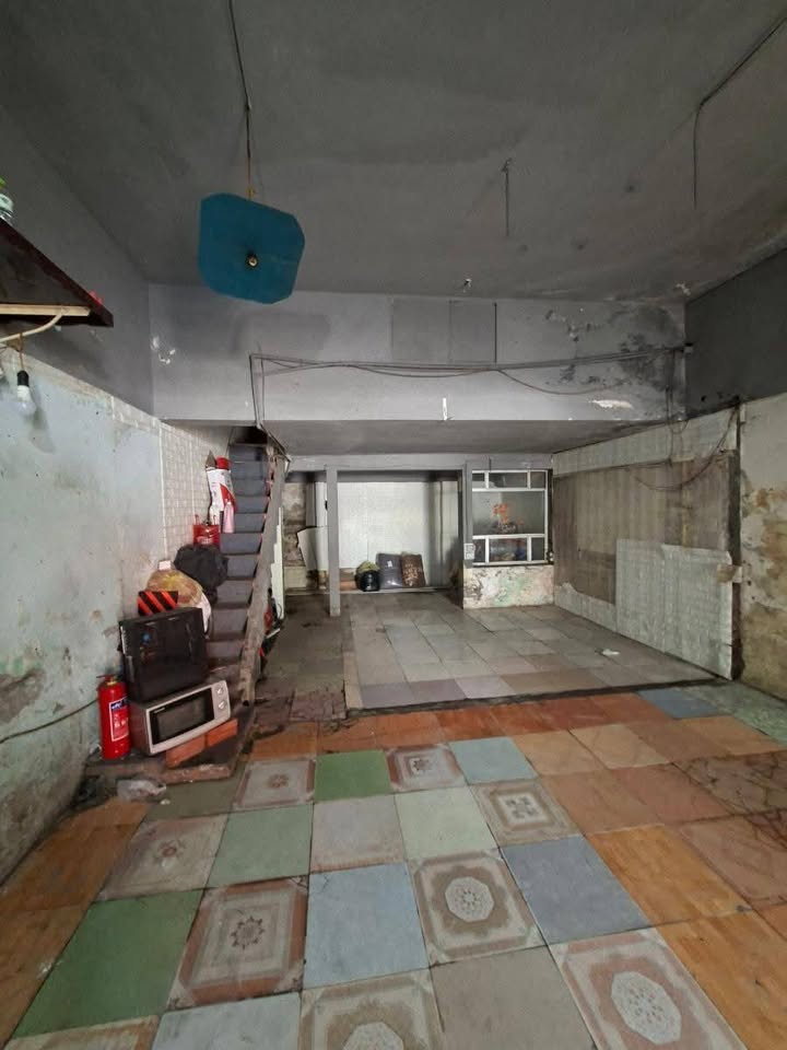 Bán đất phố Vĩnh Tuy quận Hai Bà Trưng 240m² giá 88 tỷ - Mặt tiền 2 sổ hiếm có!