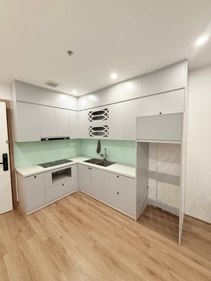 Căn hộ 2PN Vinhomes Smart City 55m² giá 5.5 tỷ - View hồ tuyệt đẹp!