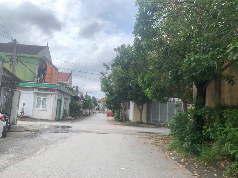 Bán đất mặt đường Nguyễn Khánh Toàn 144m² - Nhà 2 tầng mới, kinh doanh sầm uất!