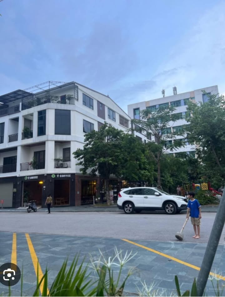 Đất mặt tiền Phạm Hồng Thái 403m² giá chỉ 12.09 tỷ - Cơ hội đầu tư tuyệt vời!