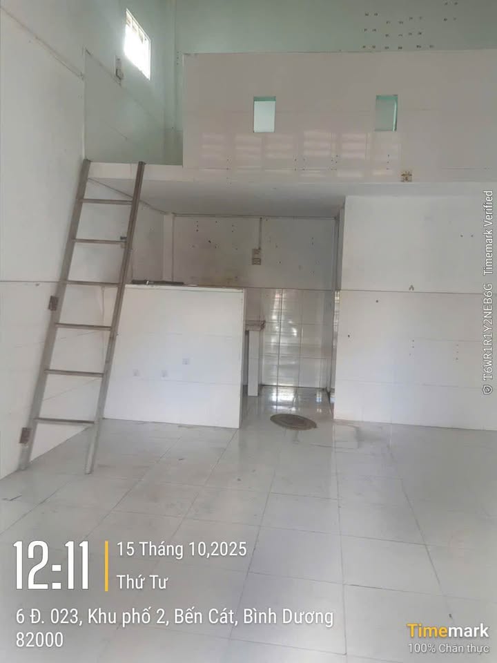 Cửa hàng cho thuê tại chợ Hoàng Gia, Tân Định giá chỉ 2 triệu - Kinh doanh tiềm năng!